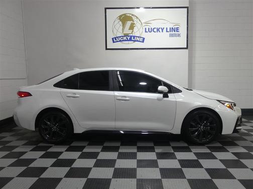 2024 Toyota Corolla Hybrid SE