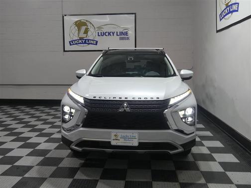 White Diamond 2022 Mitsubishi Eclipse Cross SE