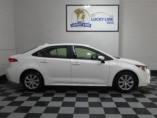 2022 Toyota Corolla LE