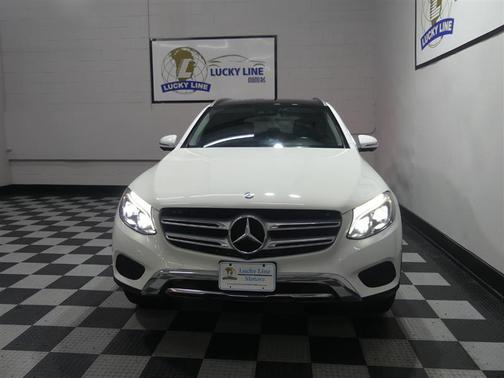 White 2016 Mercedes-Benz GLC 300 4MATIC