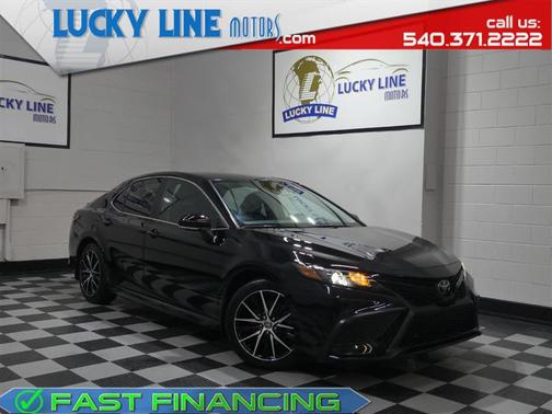 2022 Toyota Camry SE