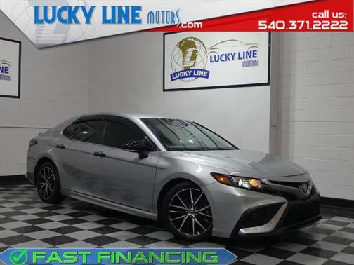 2022 Toyota Camry SE