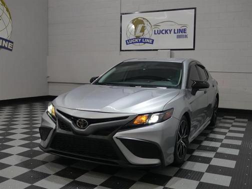 2022 Toyota Camry SE