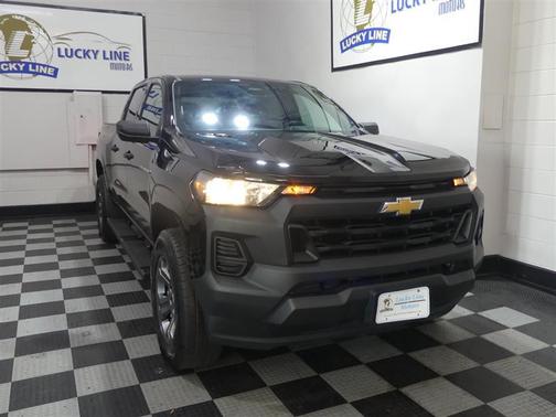 Black 2024 Chevrolet Colorado WT