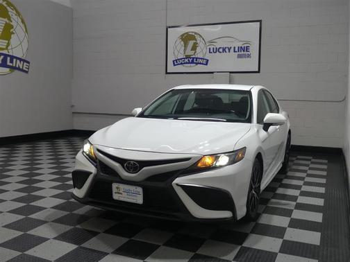 2023 Toyota Camry SE