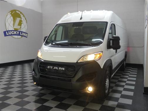 Bright White Clearcoat 2025 RAM ProMaster 2500 Tradesman