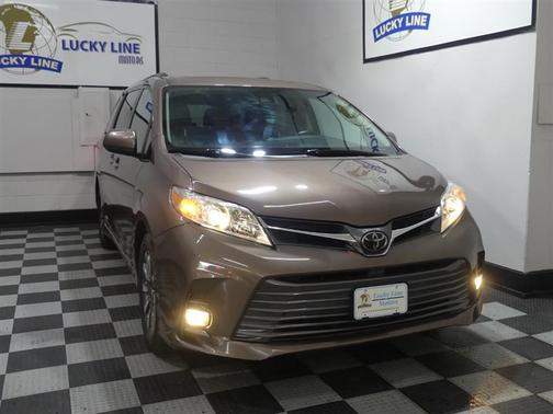 2018 Toyota Sienna XLE Premium