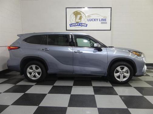 2021 Toyota Highlander LE