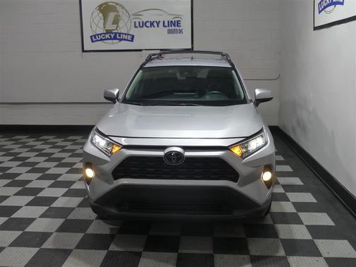 Silver Sky Metallic 2021 Toyota RAV4 XLE