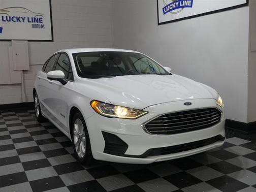 2019 Ford Fusion Hybrid SE