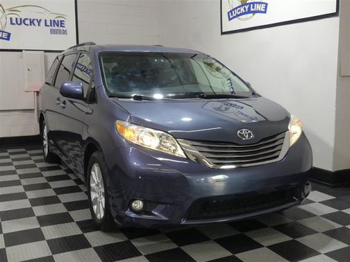 2015 Toyota Sienna XLE