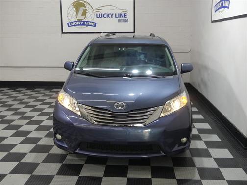2015 Toyota Sienna XLE