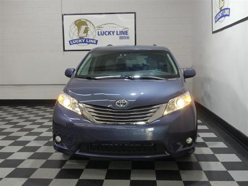 2015 Toyota Sienna XLE