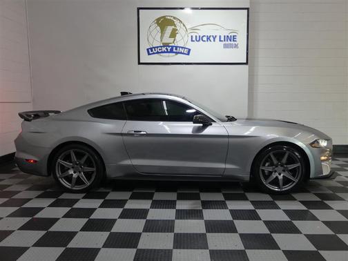 2020 Ford Mustang EcoBoost