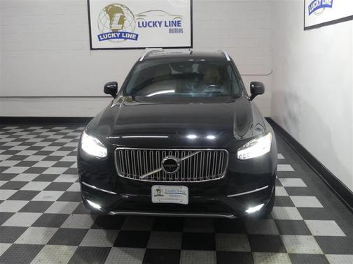 Onyx Black Metallic 2019 Volvo XC90 T6 Inscription