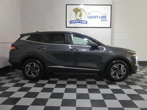 Gray 2024 Kia Sportage LX