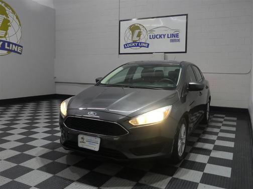 Magnetic Metallic 2018 Ford Focus SE