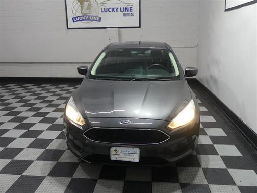Magnetic Metallic 2018 Ford Focus SE