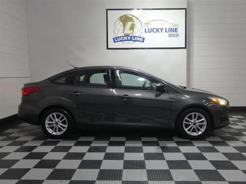 Magnetic Metallic 2018 Ford Focus SE