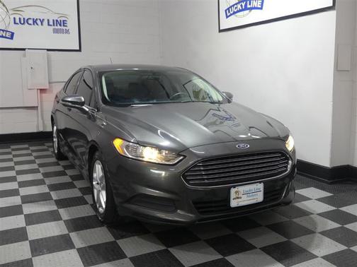2016 Ford Fusion SE