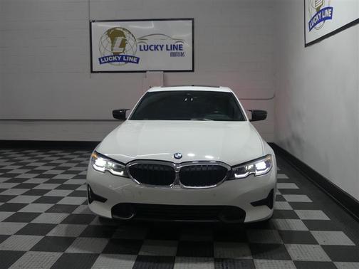 Alpine White 2021 BMW 330 330i