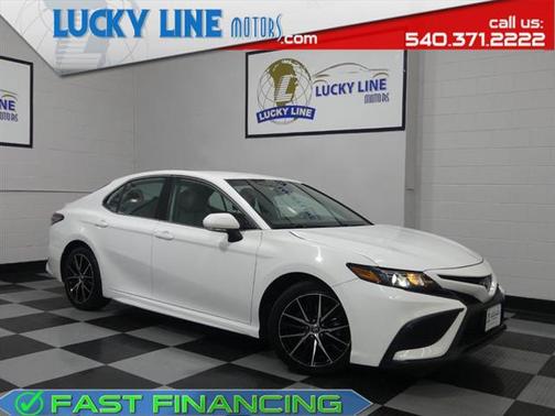 2022 Toyota Camry SE