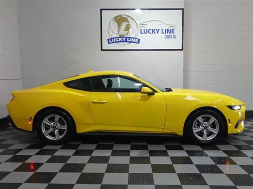 2024 Ford Mustang EcoBoost