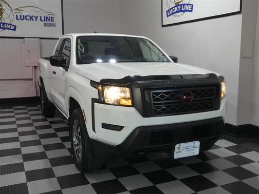 2022 Nissan Frontier S
