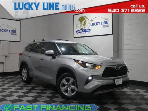 Celestial Silver Metallic 2021 Toyota Highlander LE