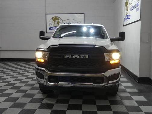 2020 RAM 2500 Tradesman Crew Cab 4X4 8' Box
