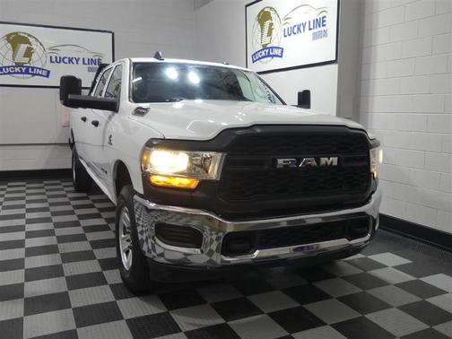 2020 RAM 2500 Tradesman Crew Cab 4X4 8' Box