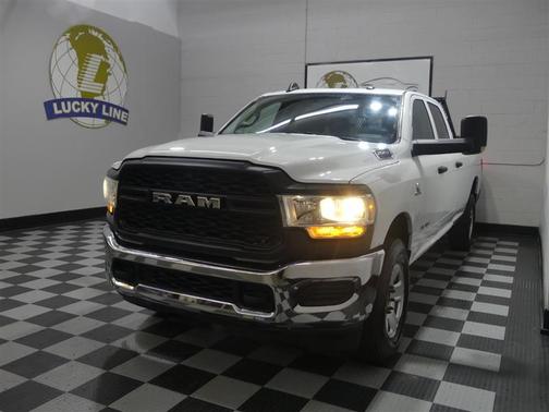 2020 RAM 2500 Tradesman Crew Cab 4X4 8' Box