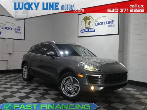 Agate Gray Metallic 2016 Porsche Macan Macan S