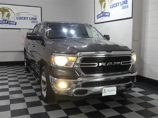 Granite Crystal Metallic Clearcoat 2019 RAM 1500 Big Horn