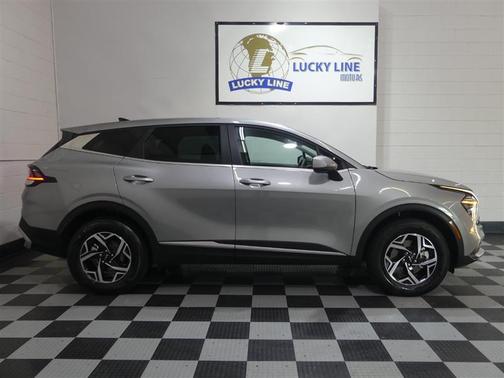 2024 Kia Sportage LX