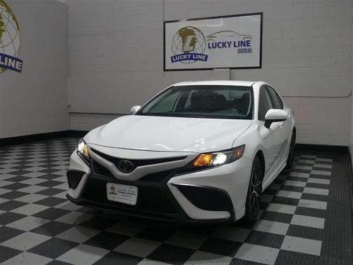 2024 Toyota Camry SE