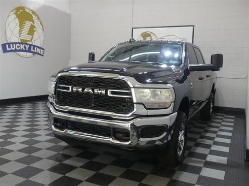 Diamond Black Crystal Pearlcoat 2020 RAM 2500 Tradesman Crew Cab 4x4 6'4' Box