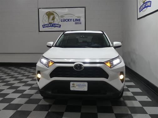 2019 Toyota RAV4 XLE Premium