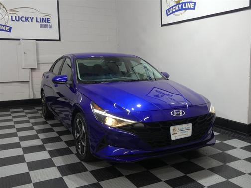 2023 Hyundai ELANTRA SEL