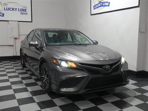 2021 Toyota Camry SE