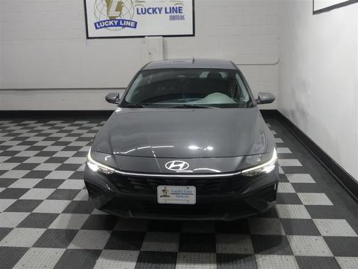 Ecotronic Gray 2024 Hyundai ELANTRA SEL