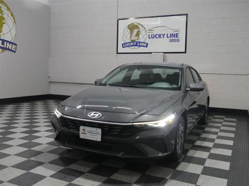Ecotronic Gray 2024 Hyundai ELANTRA SEL