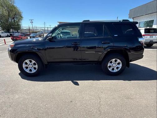 Midnight Black Metallic 2021 Toyota 4Runner SR5 Premium