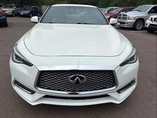 2018 INFINITI Q60 3.0T LUXE