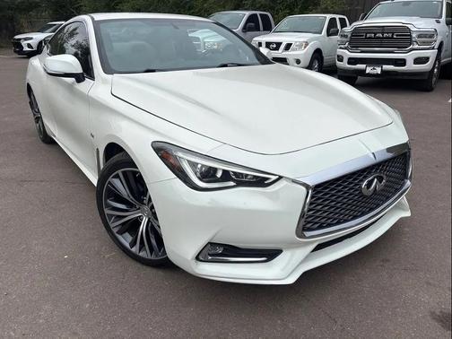 2018 INFINITI Q60 3.0T LUXE