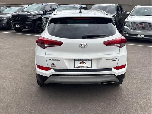 Dazzling White 2017 Hyundai TUCSON Sport