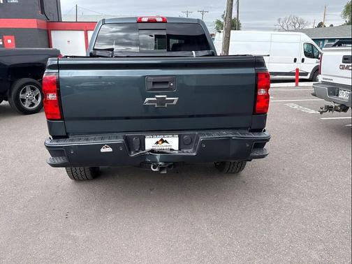Deep Ocean Blue Metallic 2017 Chevrolet Silverado 1500 2LT
