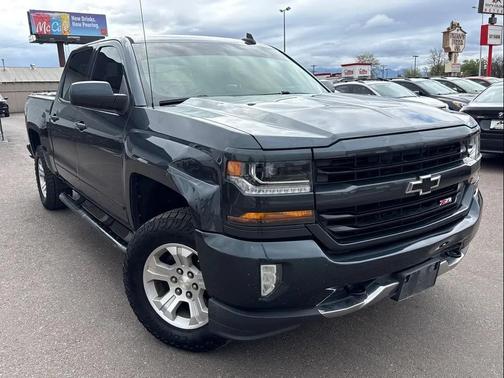 Deep Ocean Blue Metallic 2017 Chevrolet Silverado 1500 2LT