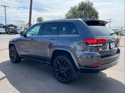 2017 Jeep Grand Cherokee Altitude