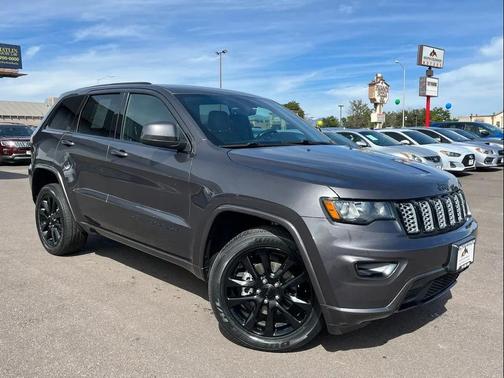 2017 Jeep Grand Cherokee Altitude